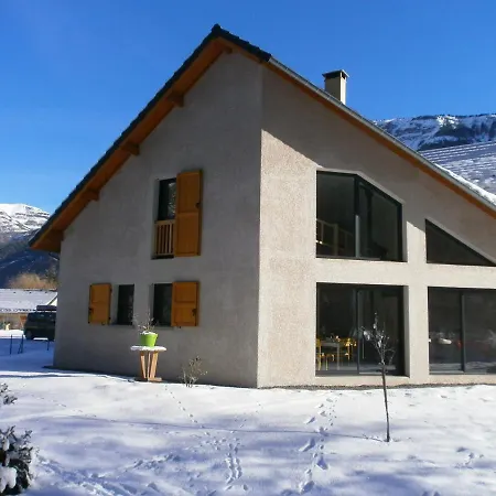 Le Perce-neige - Jacuzzi - Jardin - - Alpes Huez Шале Le Vert (Isere)